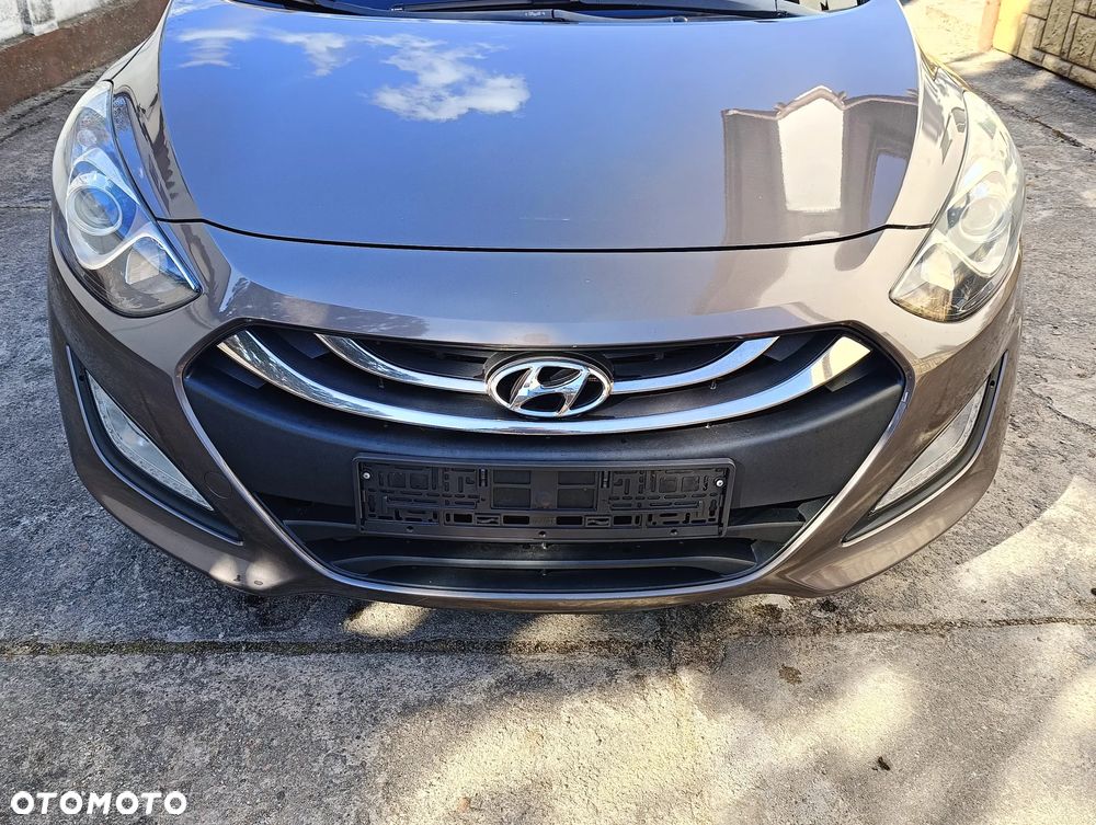Hyundai i30 blue Kombi 1.6 GDi Style - 9