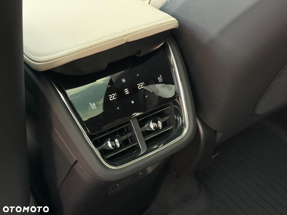 Volvo EX90 106kWh Twin Motor AWD Ultra 7 os - 32