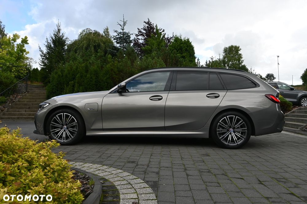 BMW Seria 3 320e M Sport - 3