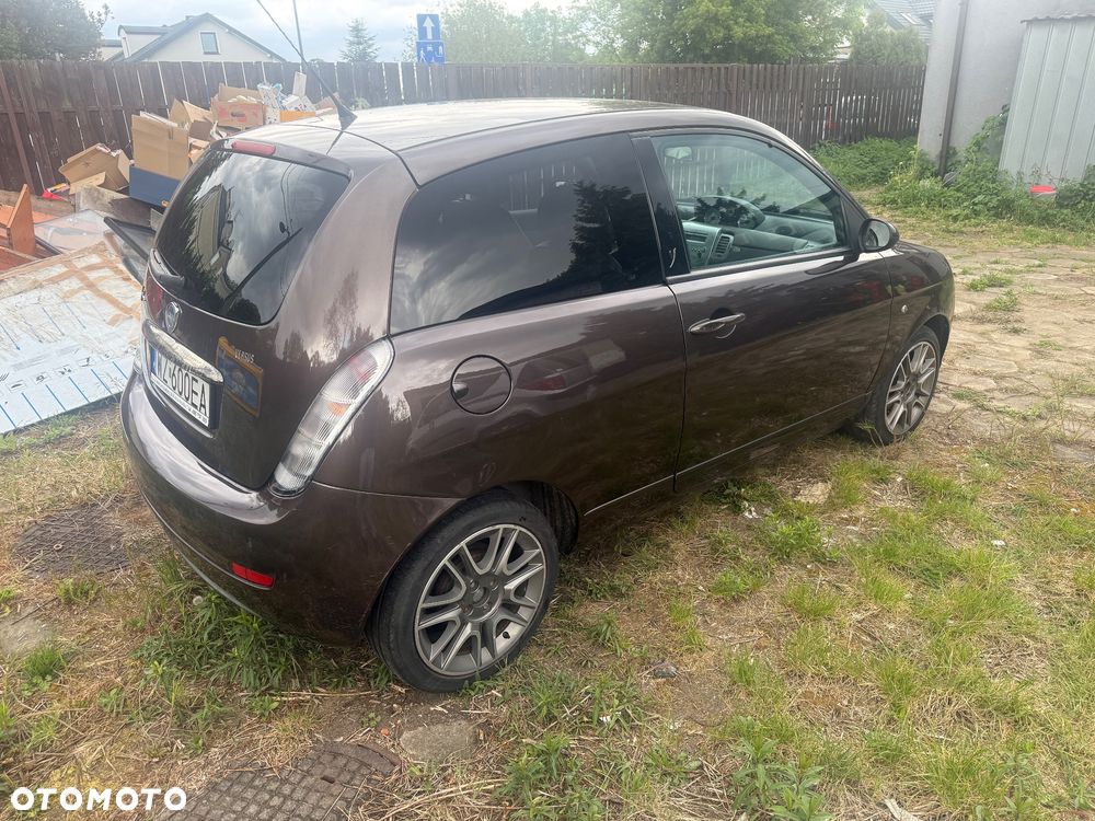 Lancia Ypsilon 1.4 16V Versus (4 os.) - 5