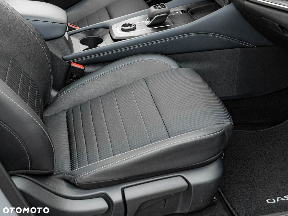 Nissan Qashqai - 35