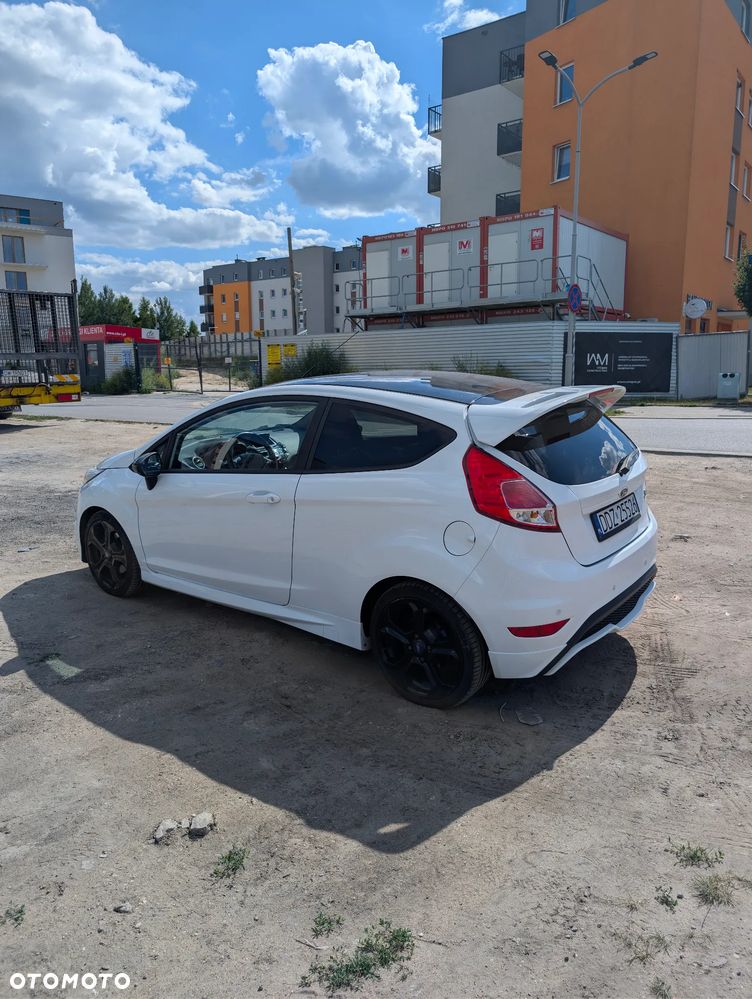 Ford Fiesta ST - 2