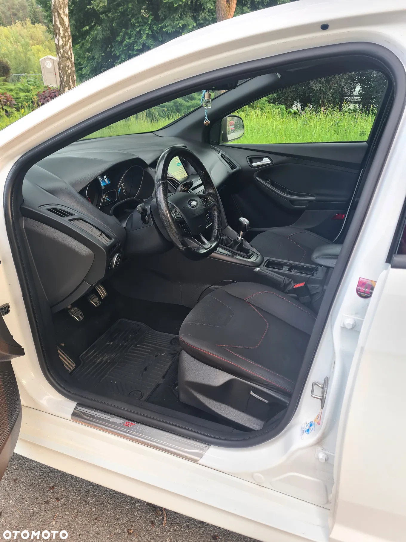 Ford Focus 1.5 EcoBoost SYNC Edition ASS - 9