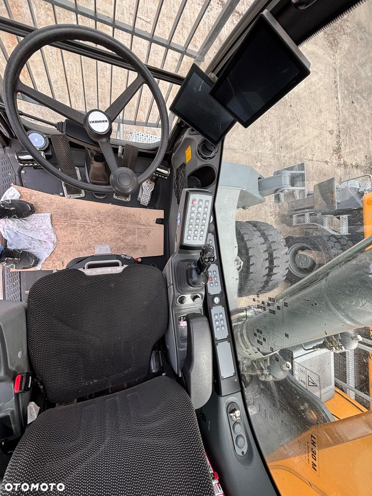 Liebherr LH 30 M - 9
