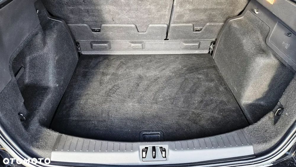 Ford Kuga 1.5 EcoBoost 2x4 ST-Line - 18