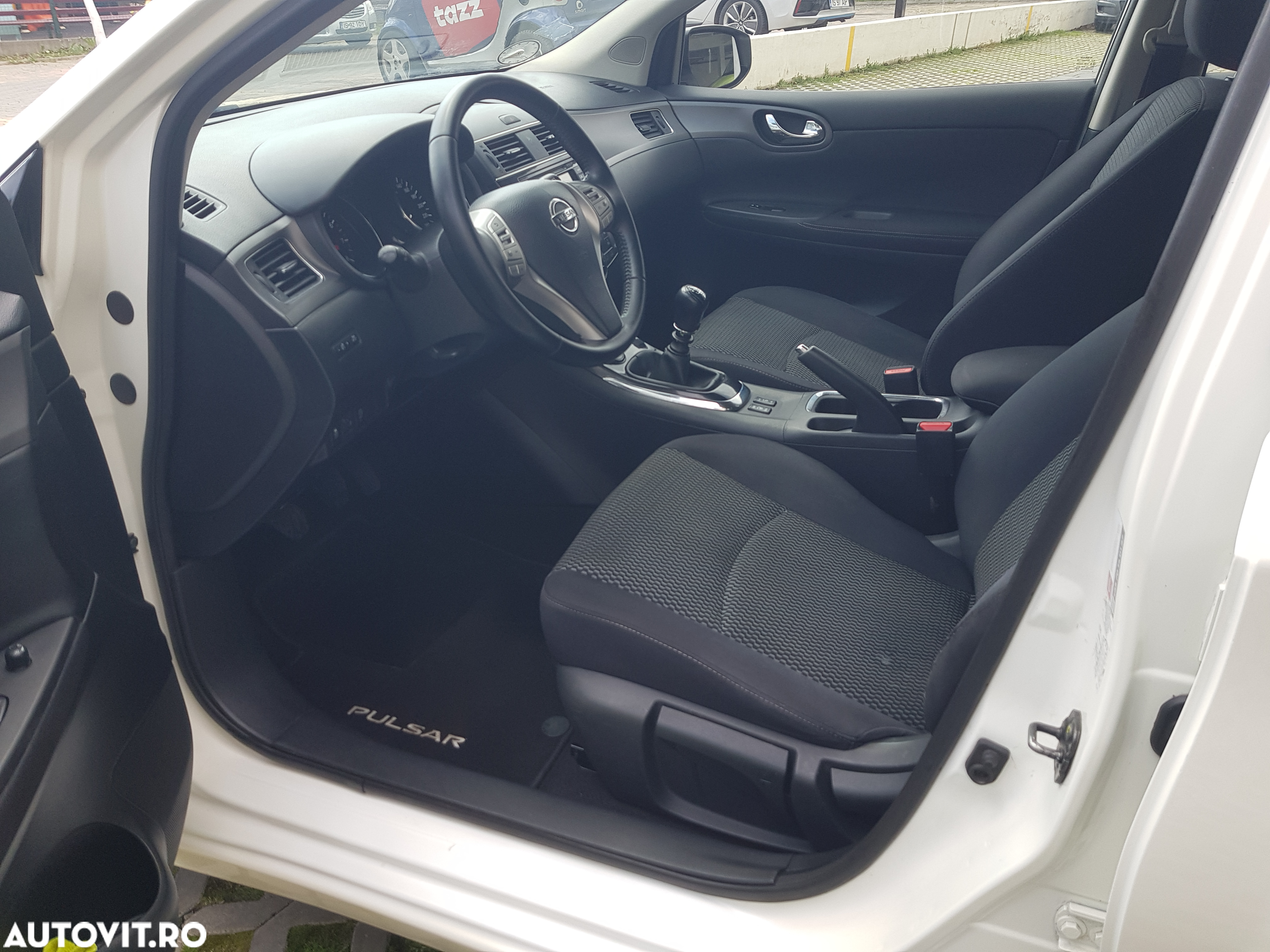 Nissan Pulsar - 12