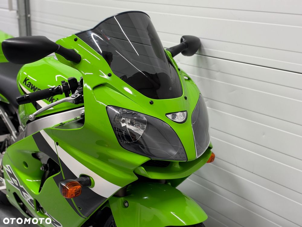 Kawasaki ZXR - 16