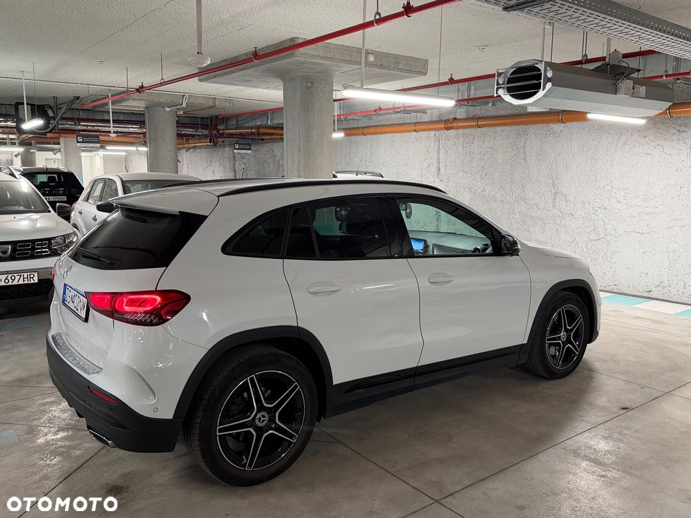 Mercedes-Benz GLA 200 AMG Line - 6