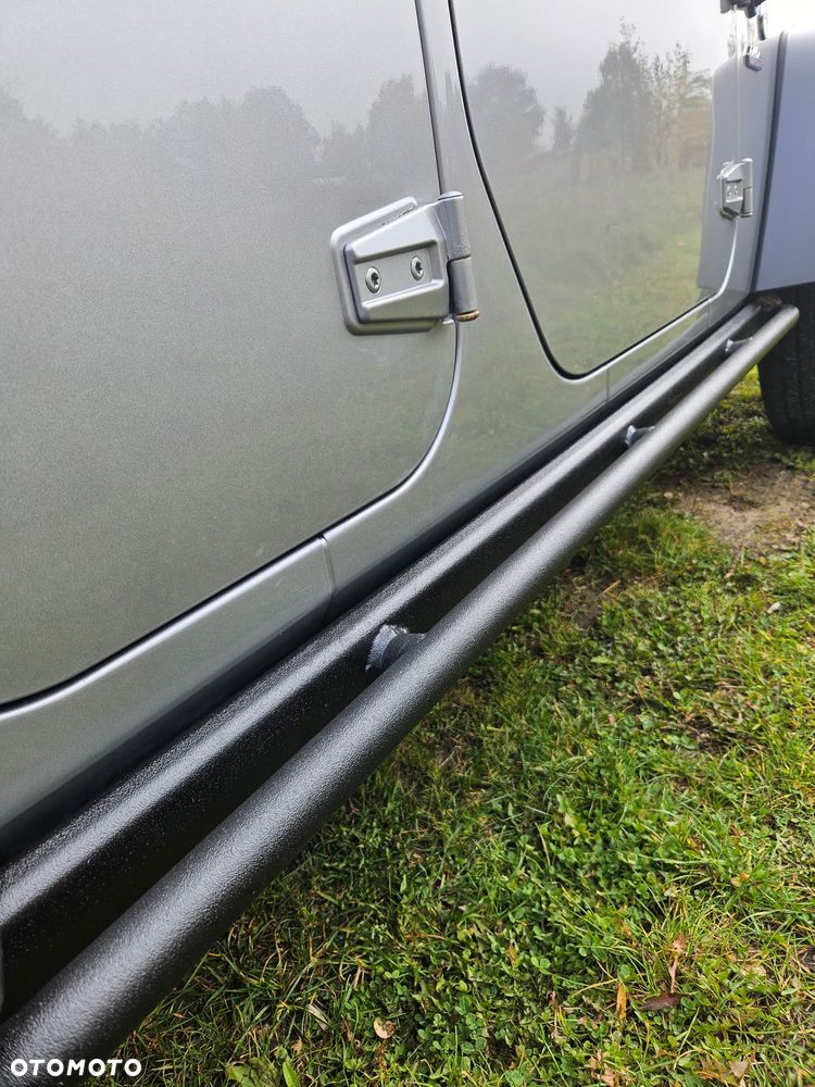 Jeep Wrangler - 24