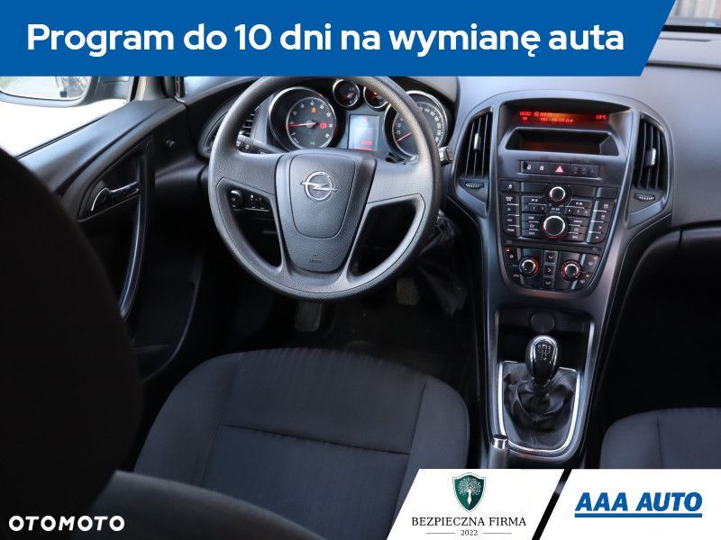 Opel Astra - 8