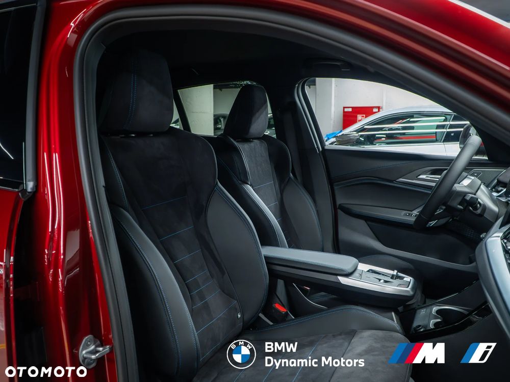 BMW iX2 eDrive20 - 22