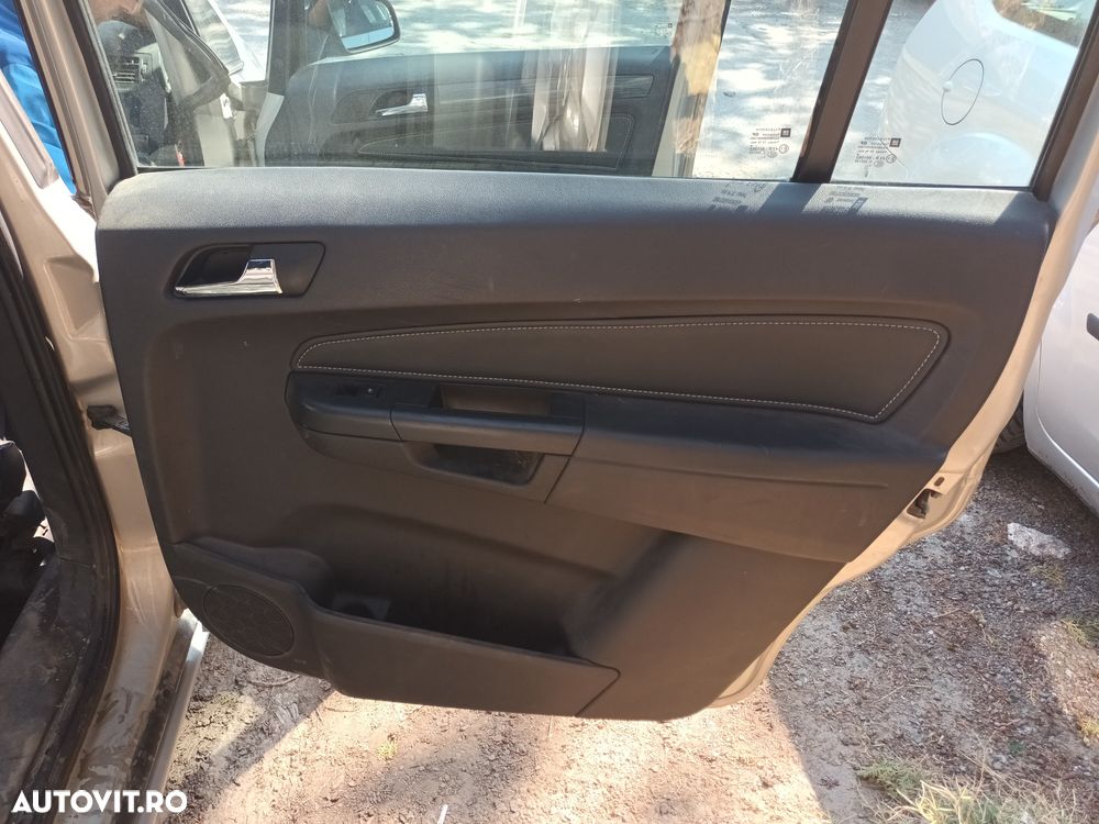 Dezmembrari  Opel ZAFIRA B  2005  > 0000 1.9 CDTI Motorina - 15