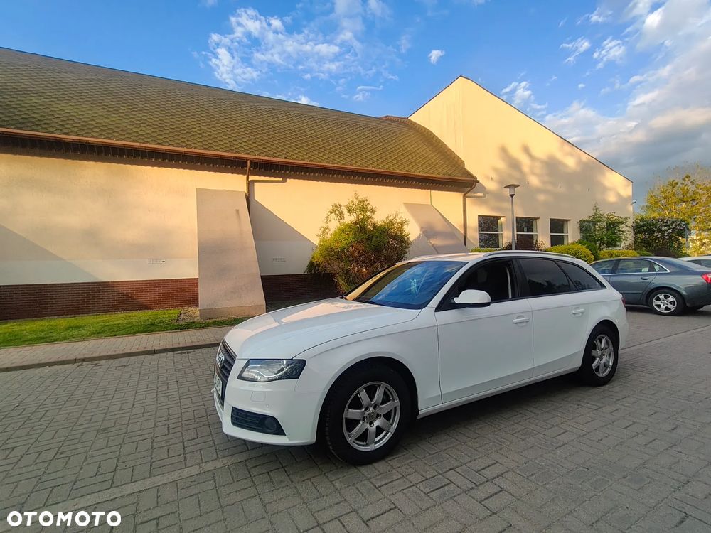 Audi A4 Avant - 26