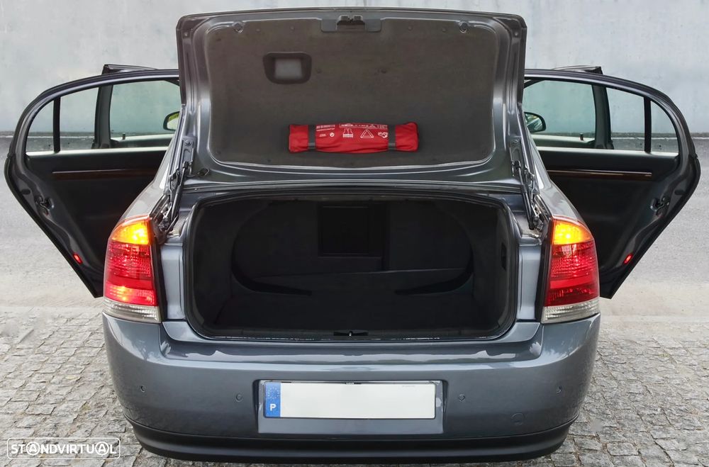 Opel Vectra GTS 2.2 DTi - 34