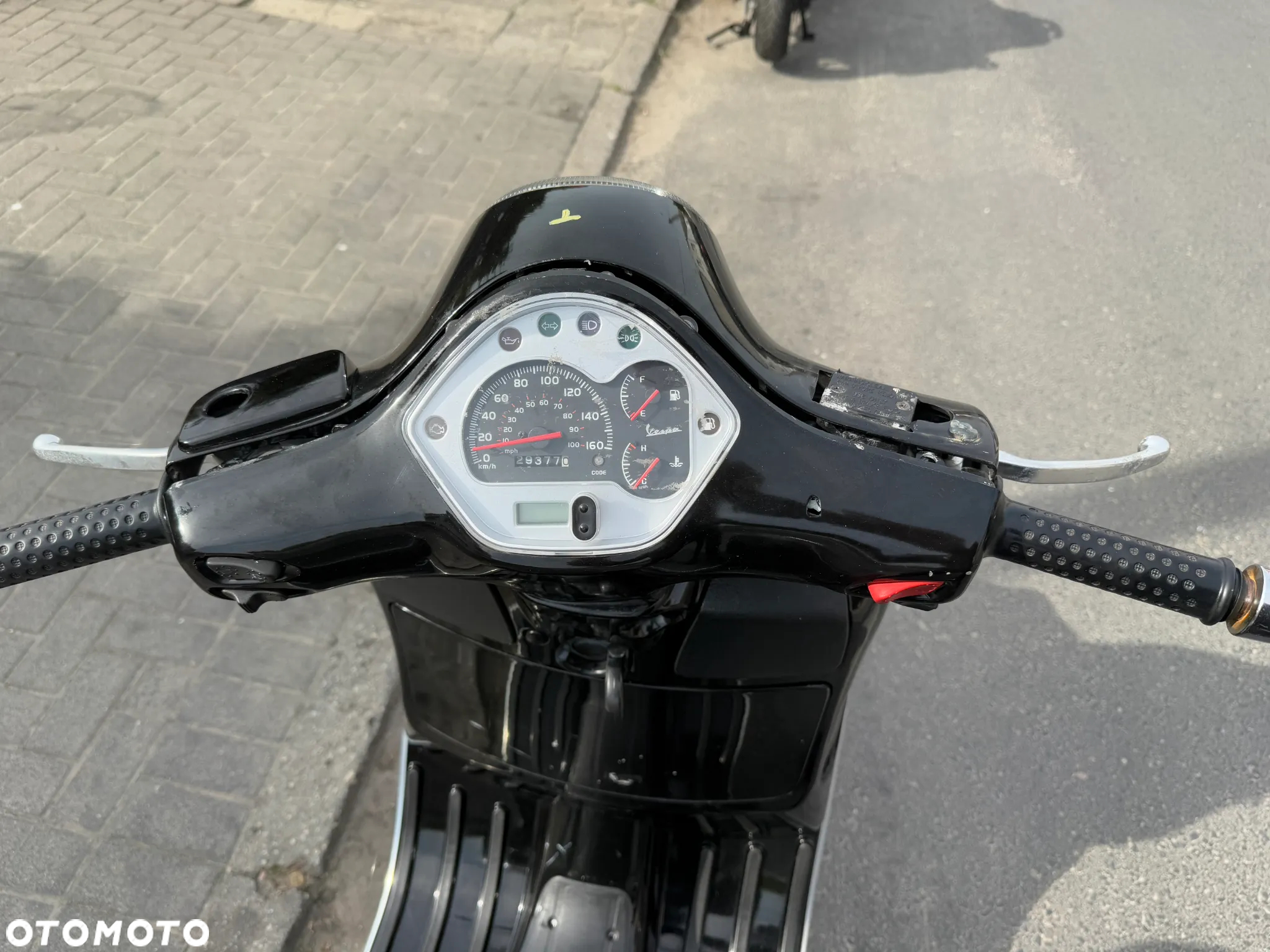 Piaggio Vespa - 9