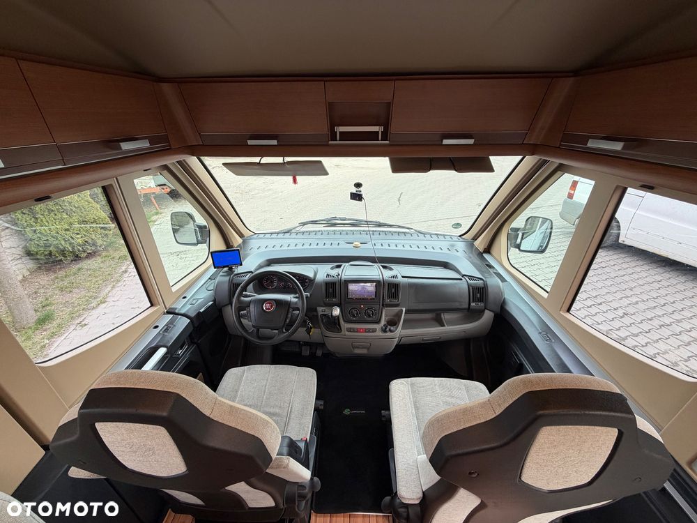 KNAUS Sunliner 700 Lg - 12