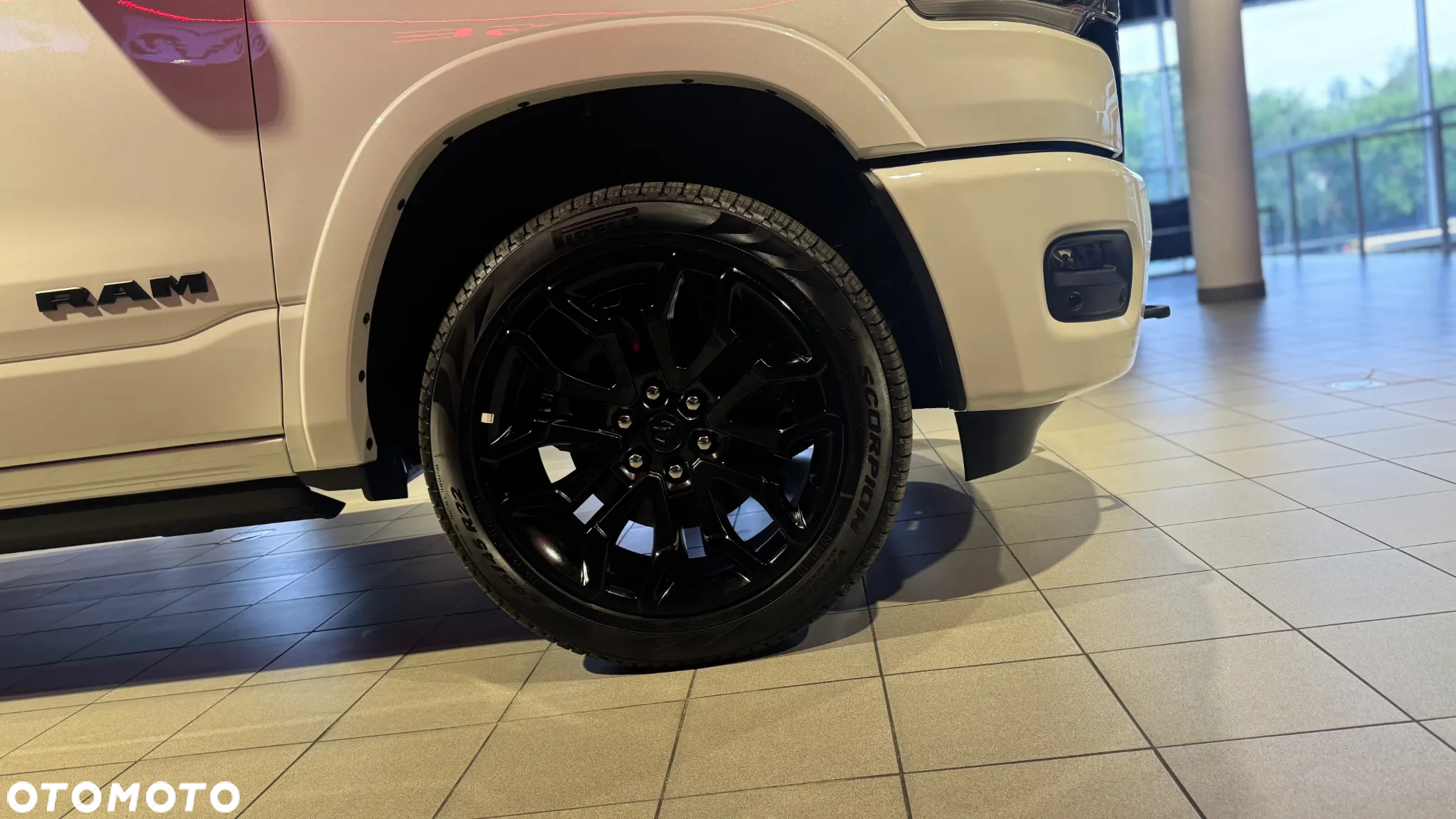 Dodge RAM 1500 5.7 4x4 - 8