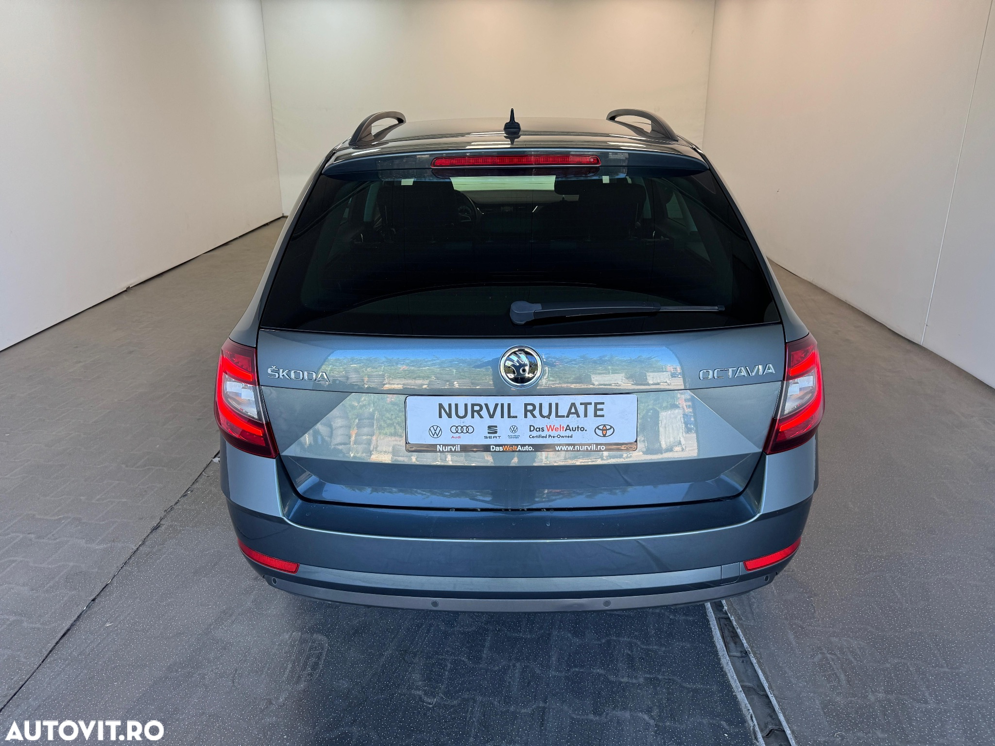 Skoda Octavia Combi Diesel 2.0 TDI DSG Style - 3