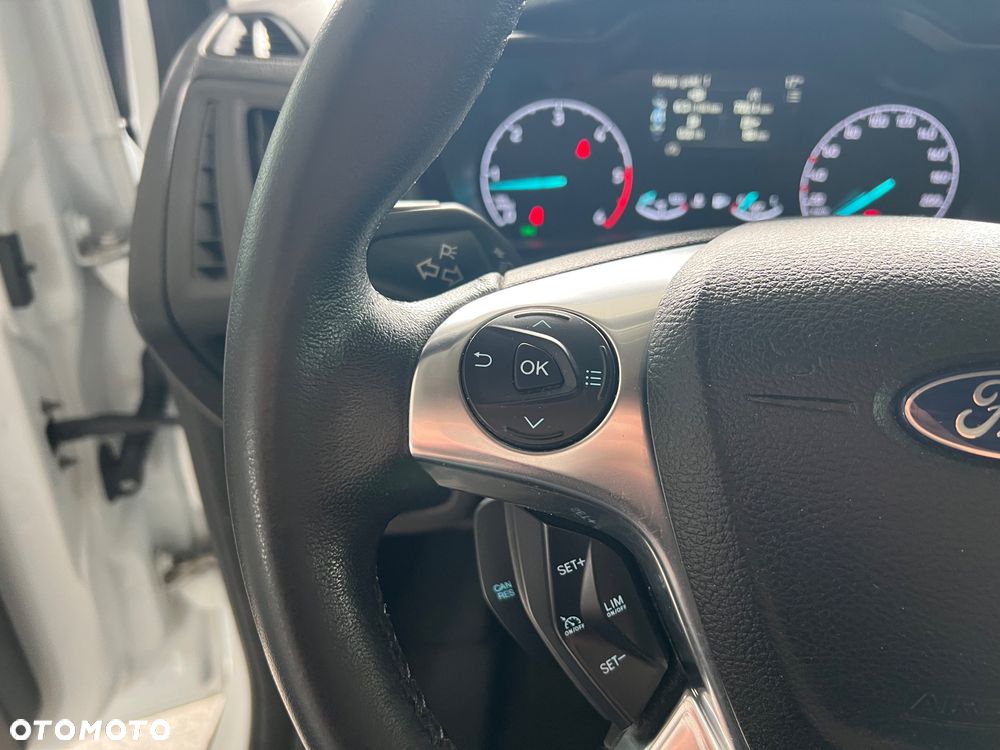 Ford Connect - 27