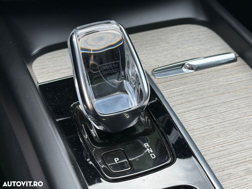 Volvo XC 60 B4 D AWD Geartronic Inscription - 13