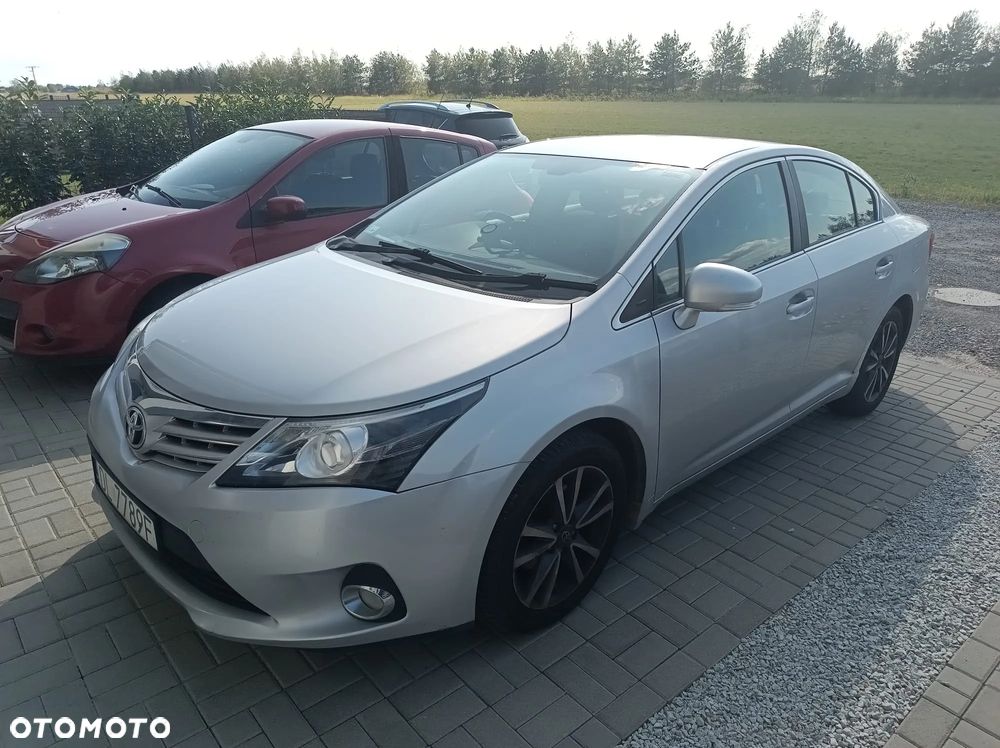 Toyota Avensis 2.0 D-4D - 9