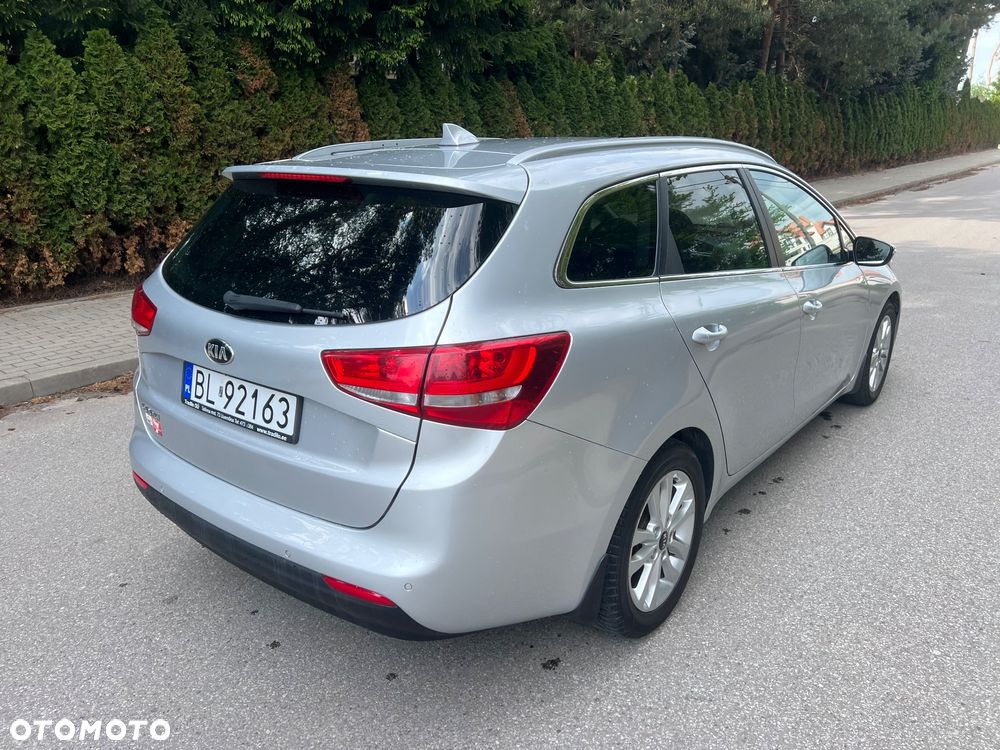 Kia Ceed 1.6 GDI DCT Platinum Edition - 6