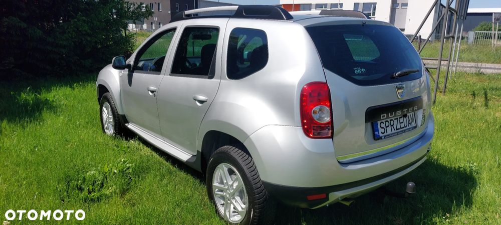 Dacia Duster 1.6 16V 4x2 Prestige - 4
