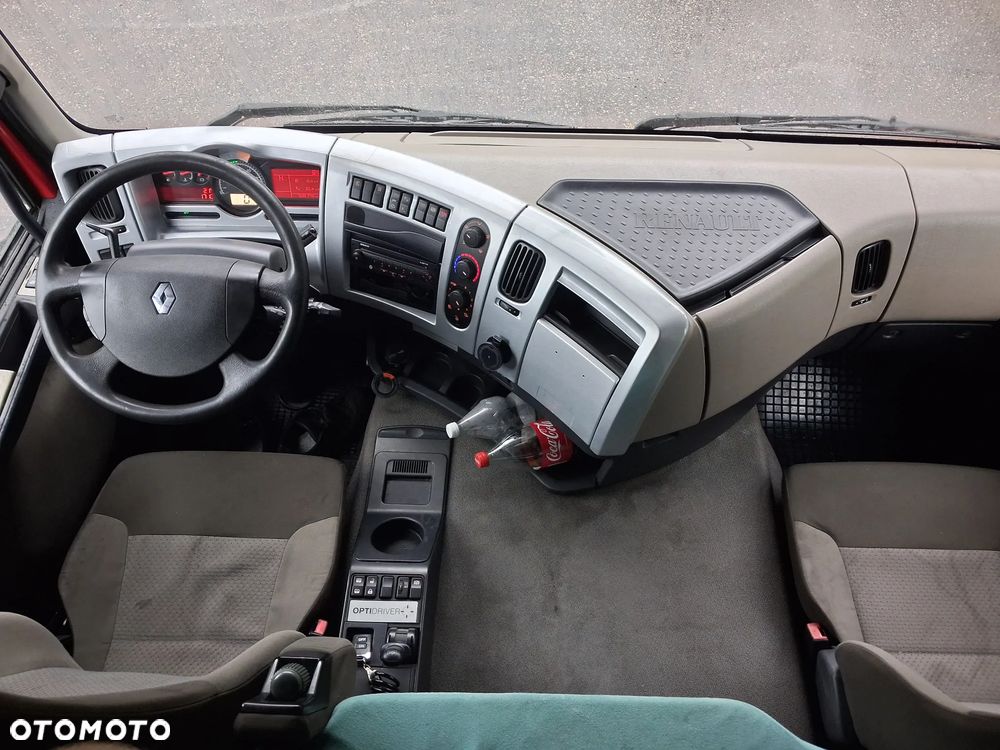 Renault Premium - 26