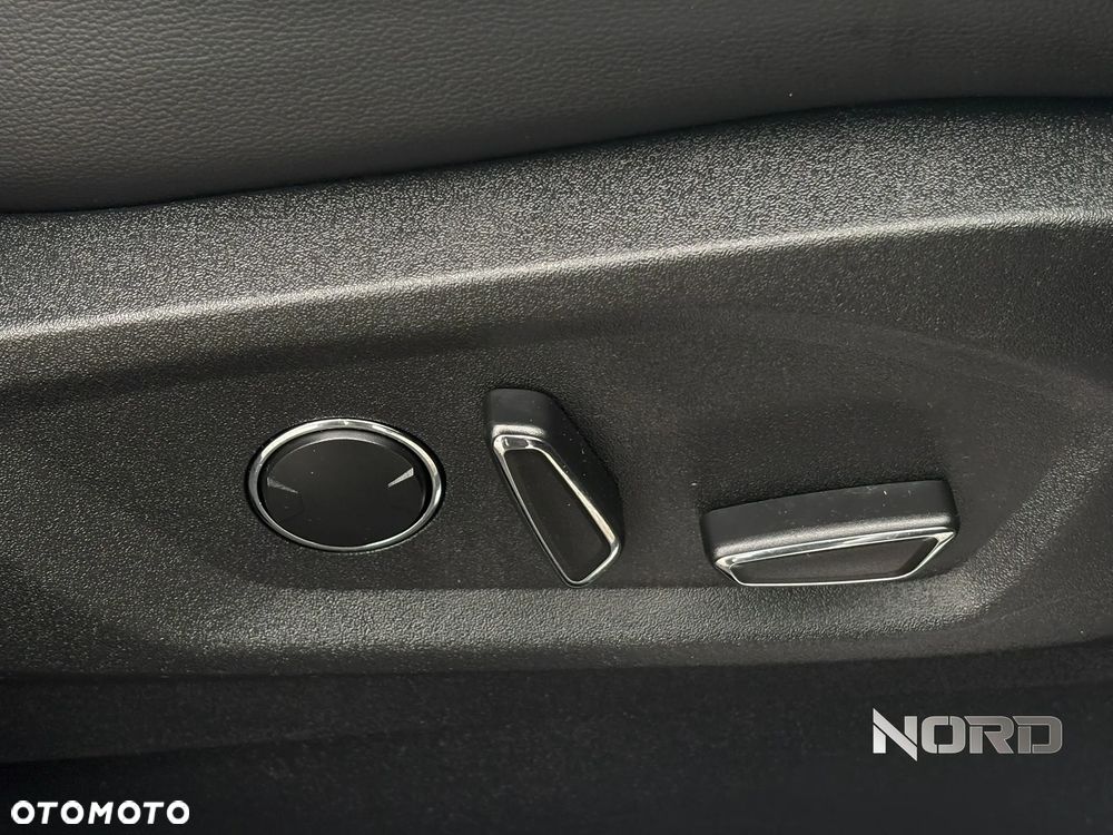 Ford S-Max 2.0 TDCi 4WD Titanium PowerShift - 15