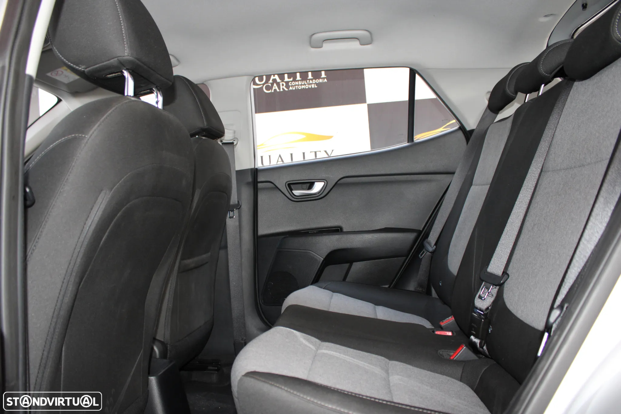 Kia Stonic 1.2 Urban - 19