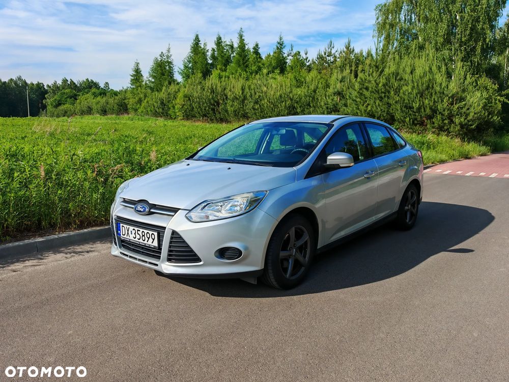 Ford Focus 1.6 Ambiente - 1
