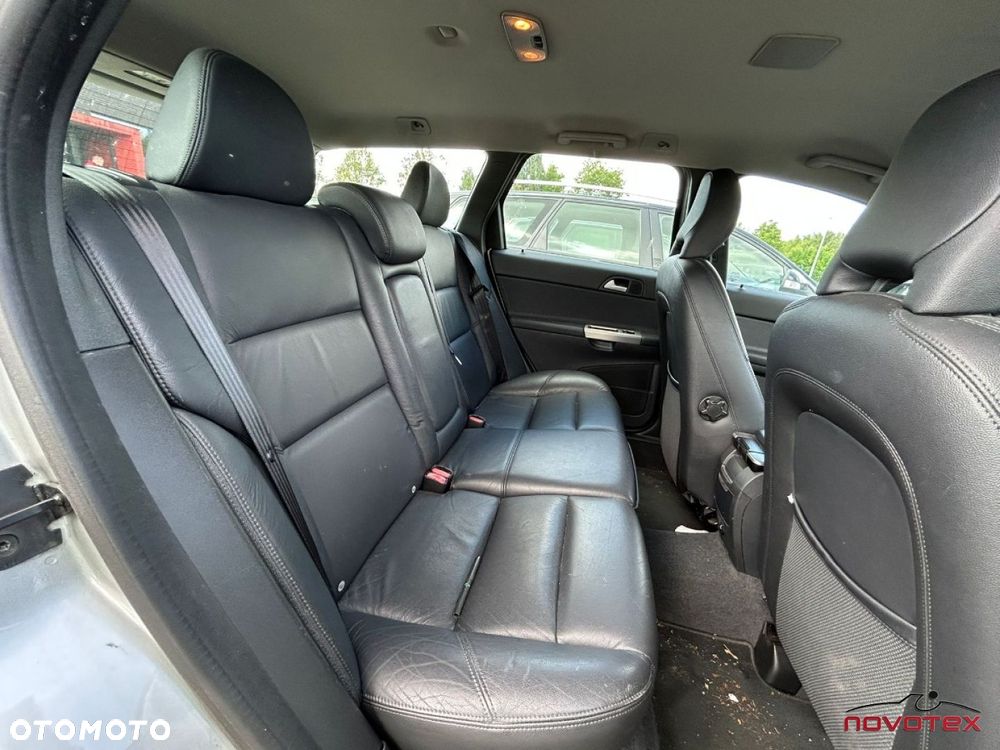 Volvo V50 - 10