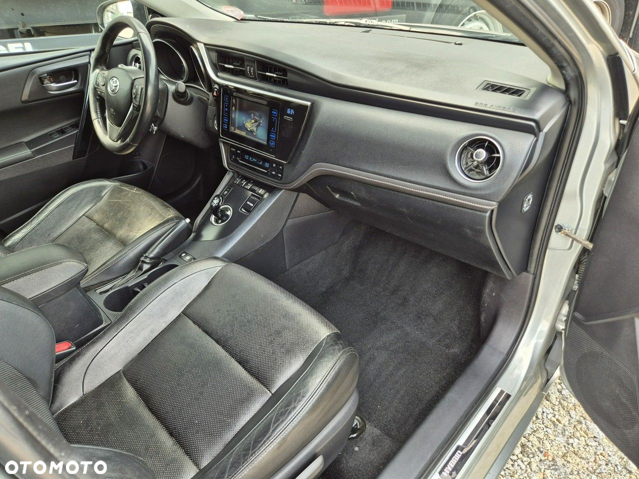 Toyota Auris - 13