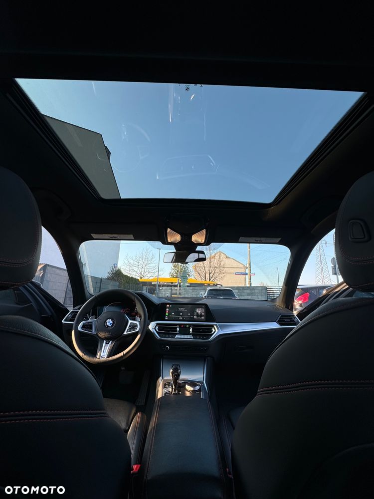 BMW Seria 3 330i xDrive Sport - 35