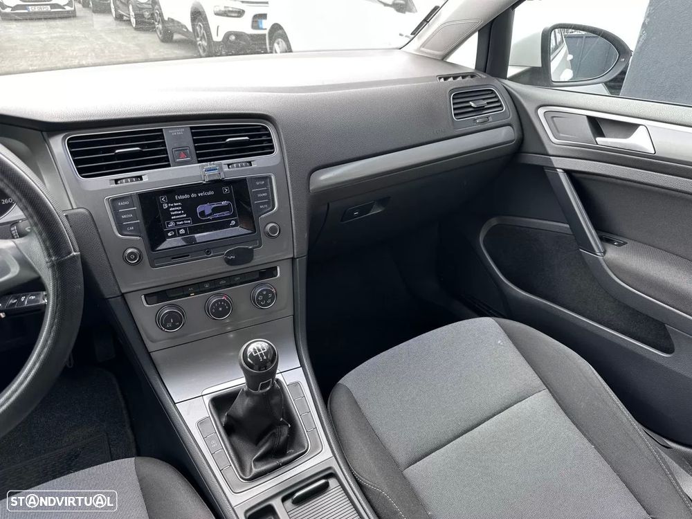 VW Golf Variant 1.6 TDi Highline - 28