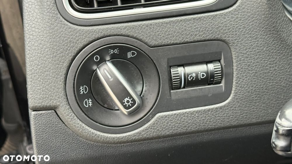 Volkswagen Polo - 25