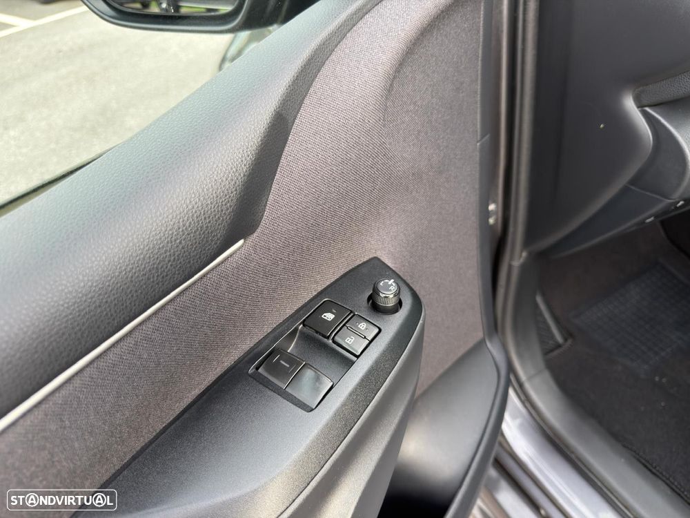 Toyota Yaris 1.5 HDF Comfort Plus - 18
