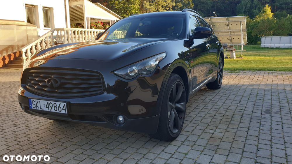 Infiniti FX - 4