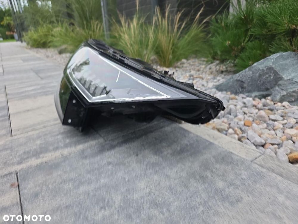 AUDI Q8 SQ8 4M8 Lampa prawa przód Full Led Matrix HD 4M8941036 2022 - 3