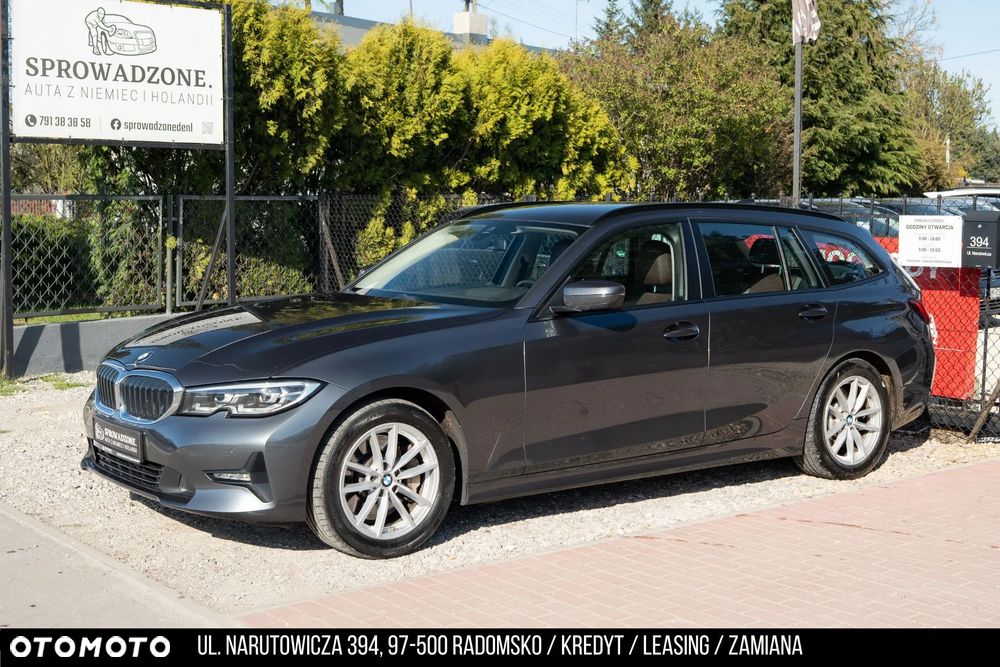 BMW Seria 3 330i Sport Line - 1