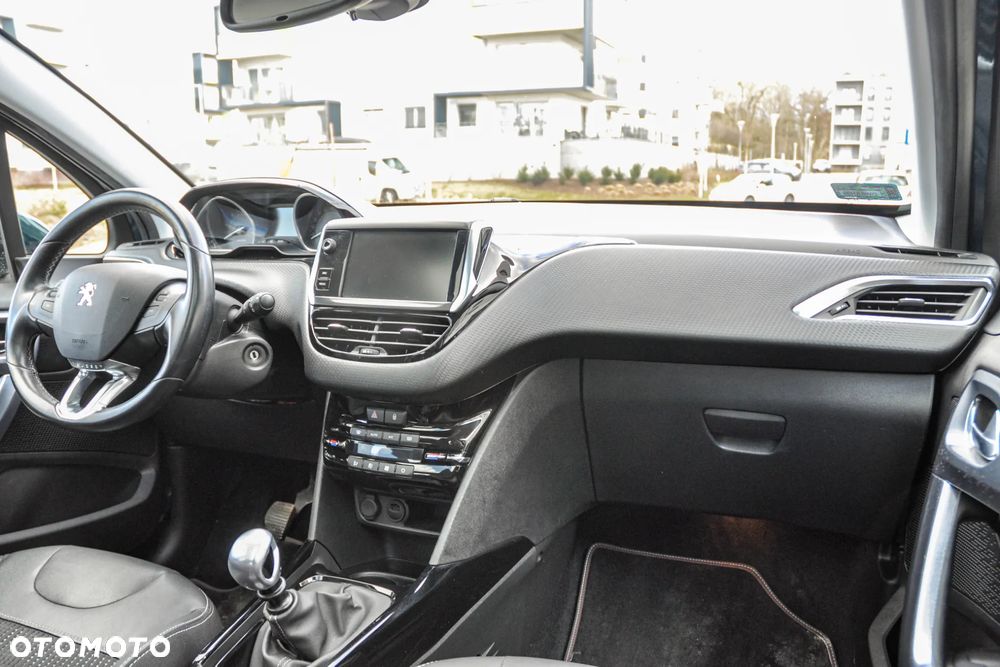 Peugeot 2008 - 10