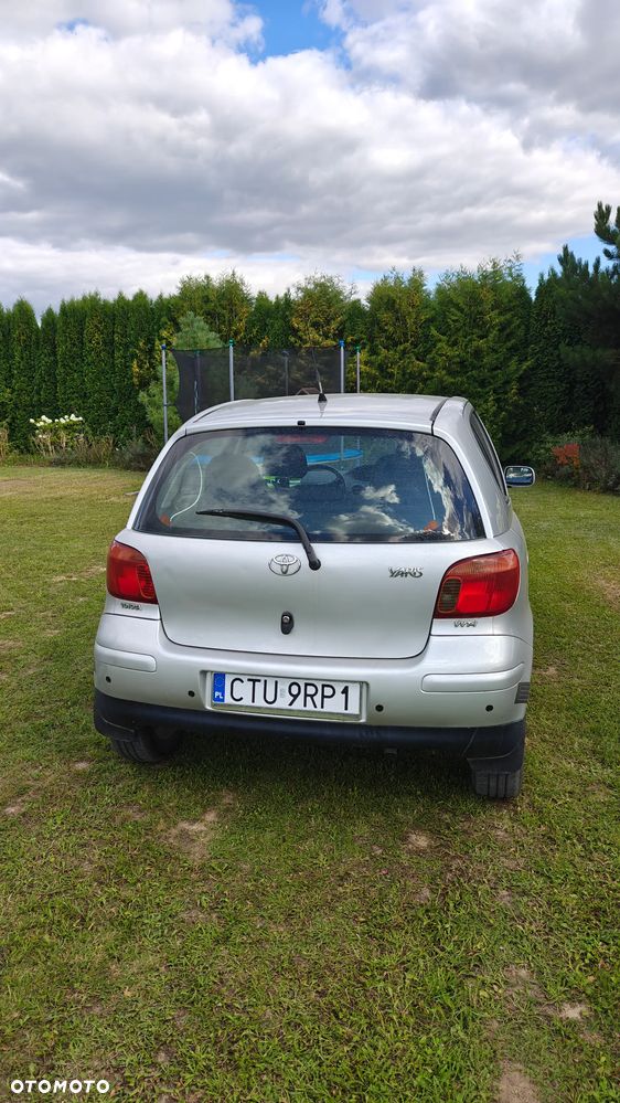 Toyota Yaris 1.3 Sol - 2