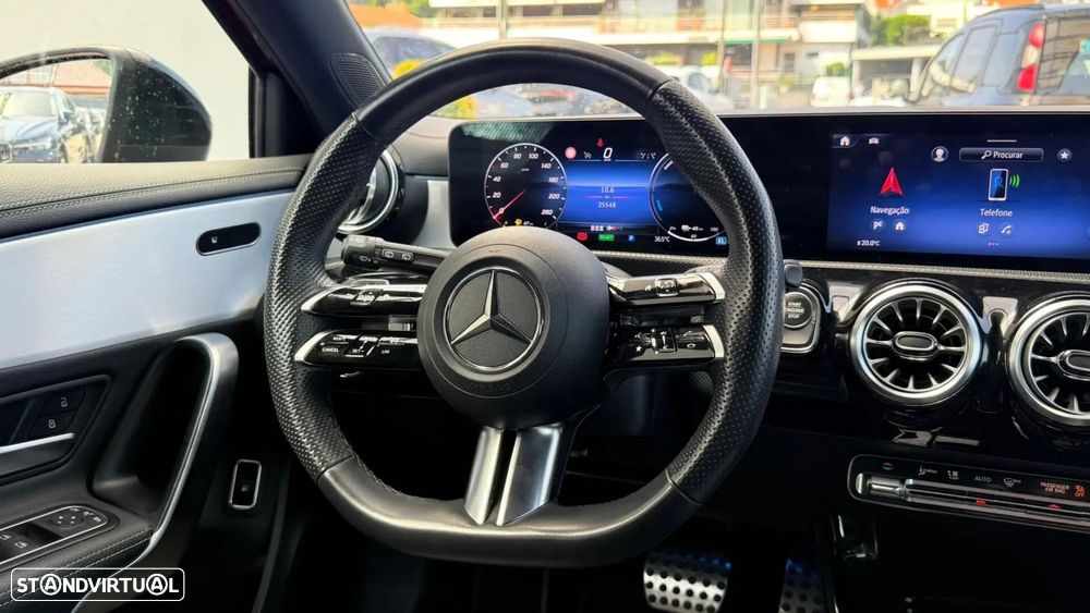 Mercedes-Benz A 250 e AMG Line - 20