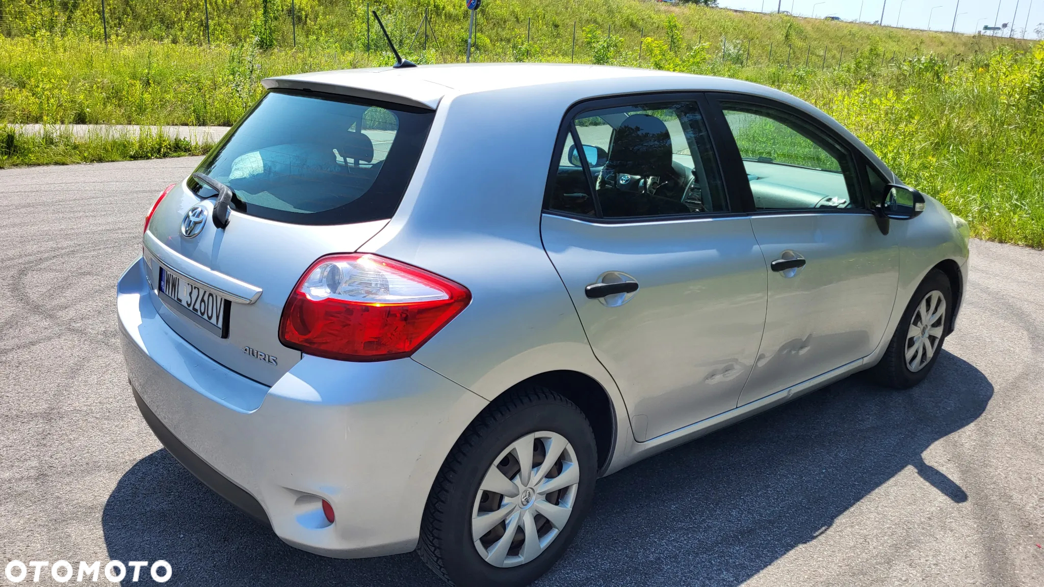Toyota Auris 1.4 D-4D Terra EU5 - 11