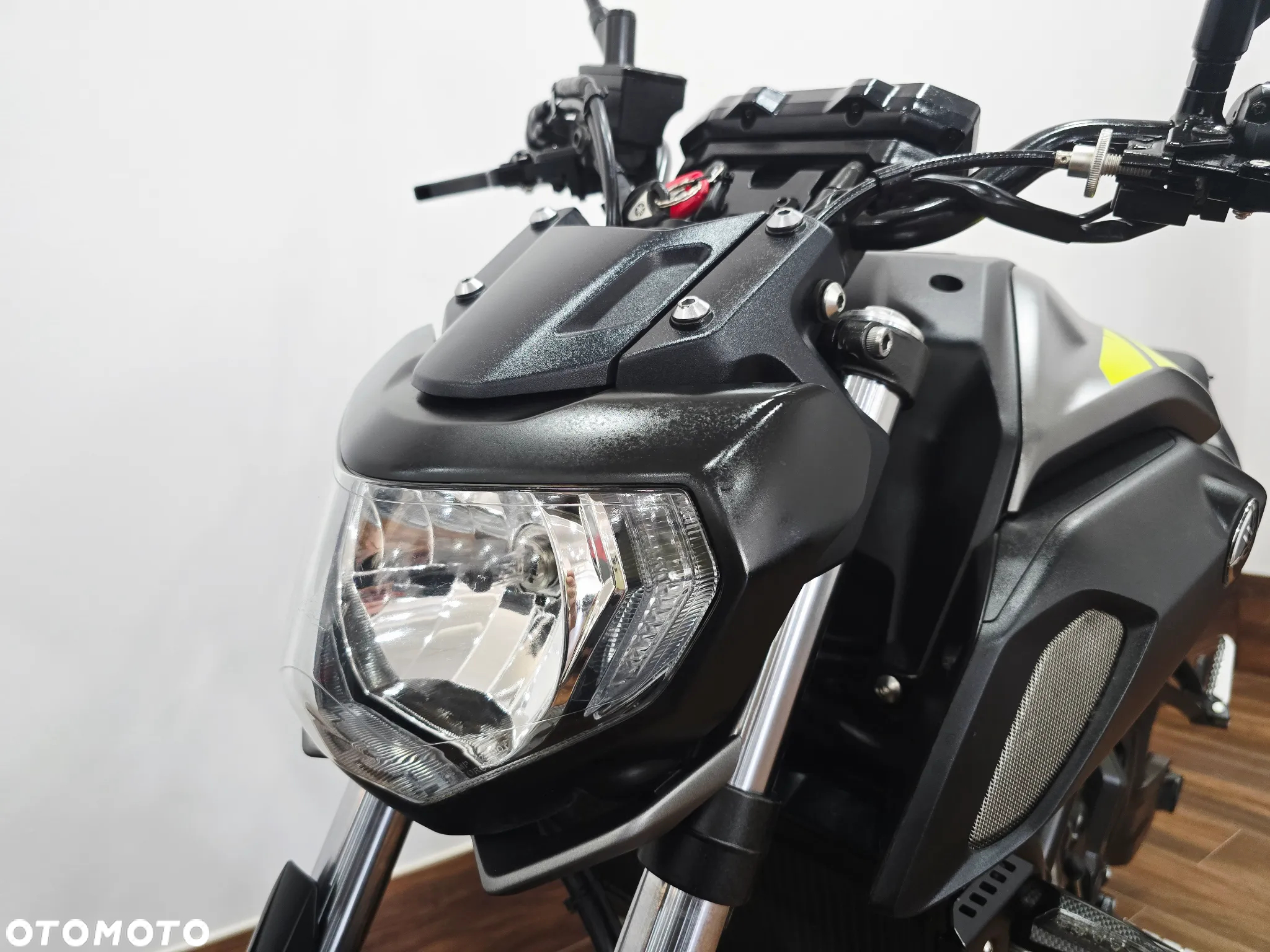 Yamaha MT - 17