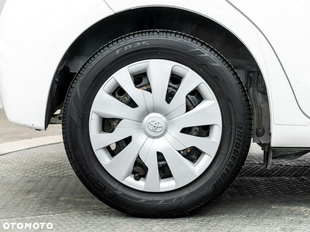 Toyota Yaris 1.0 Active EU6 - 13