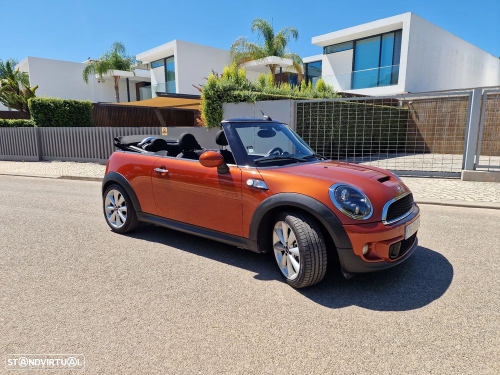 MINI Cabrio Cooper SD - 16