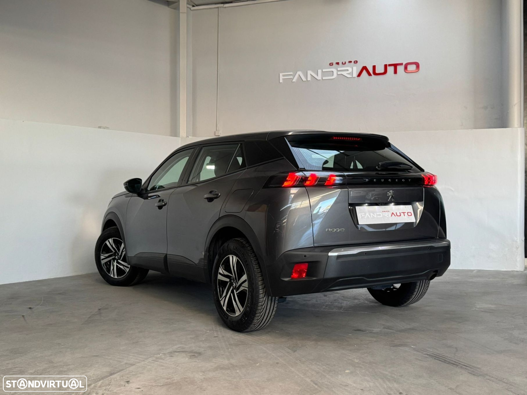 Peugeot 2008 1.2 PureTech Active - 11