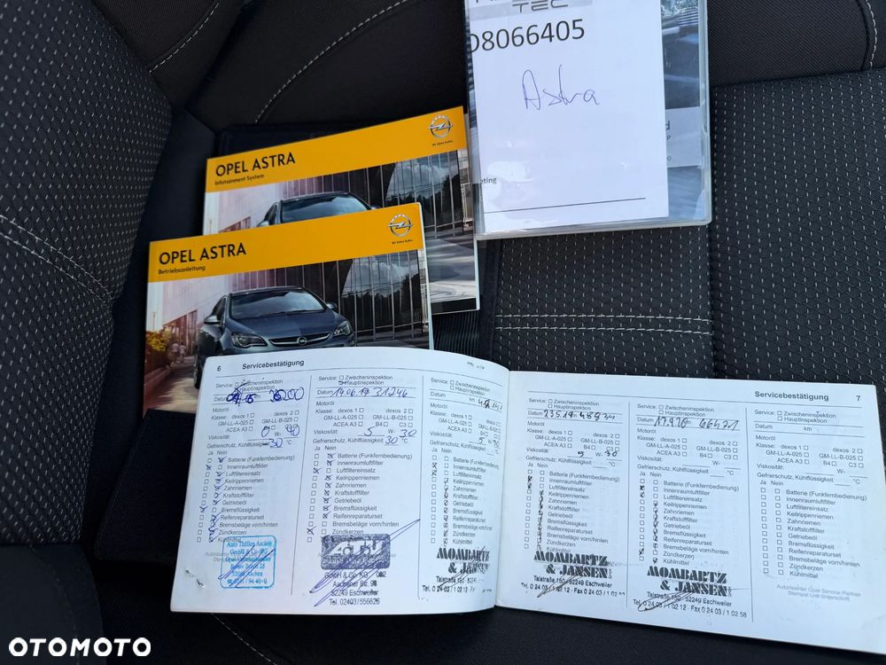 Opel Astra 1.6 - 18