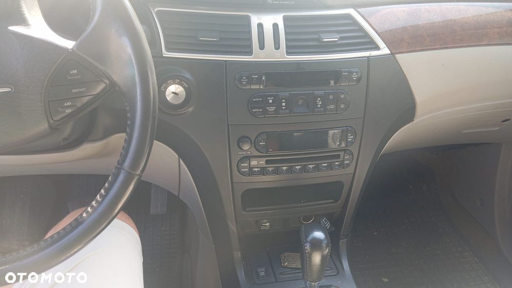 Chrysler Pacifica 4.0 - 5